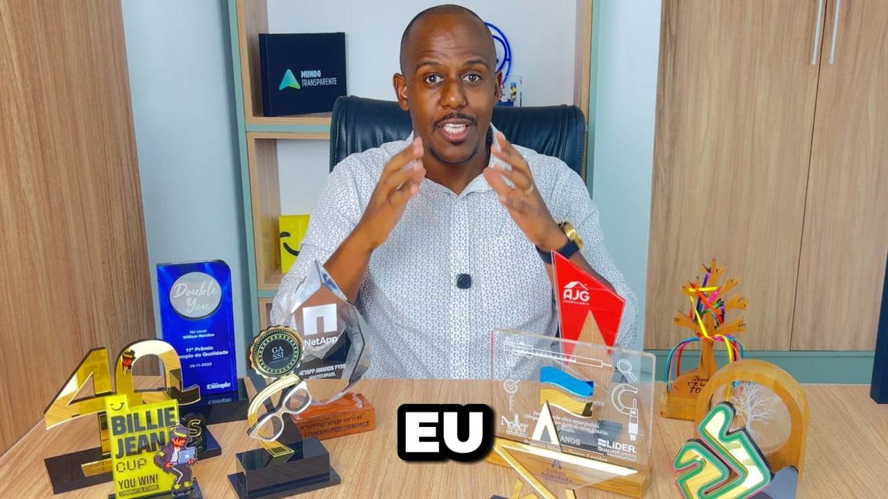 Prévia do vídeo — troféus Mundo Transparente